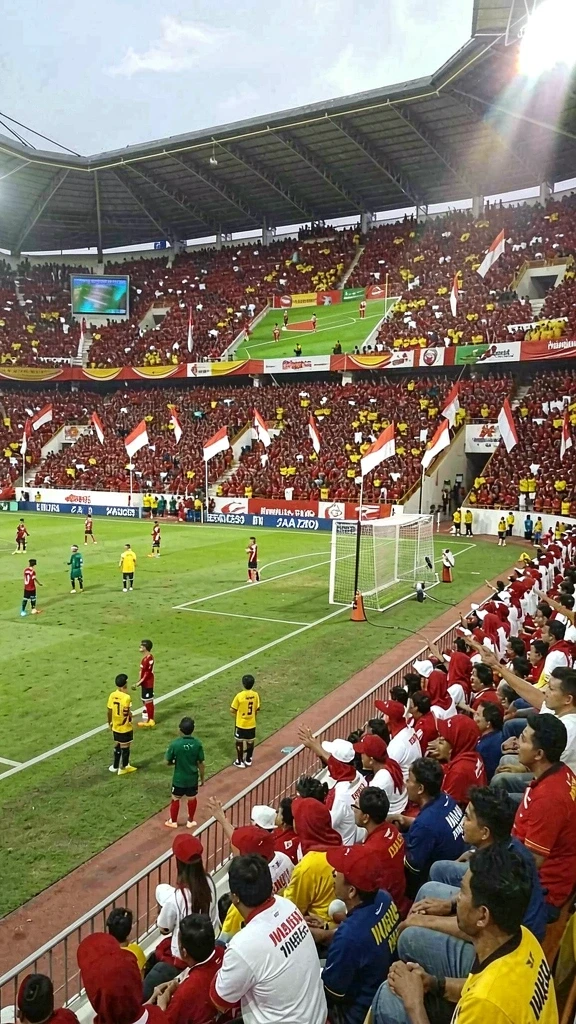 Tampilan antarmuka yang menarik dan user-friendly.